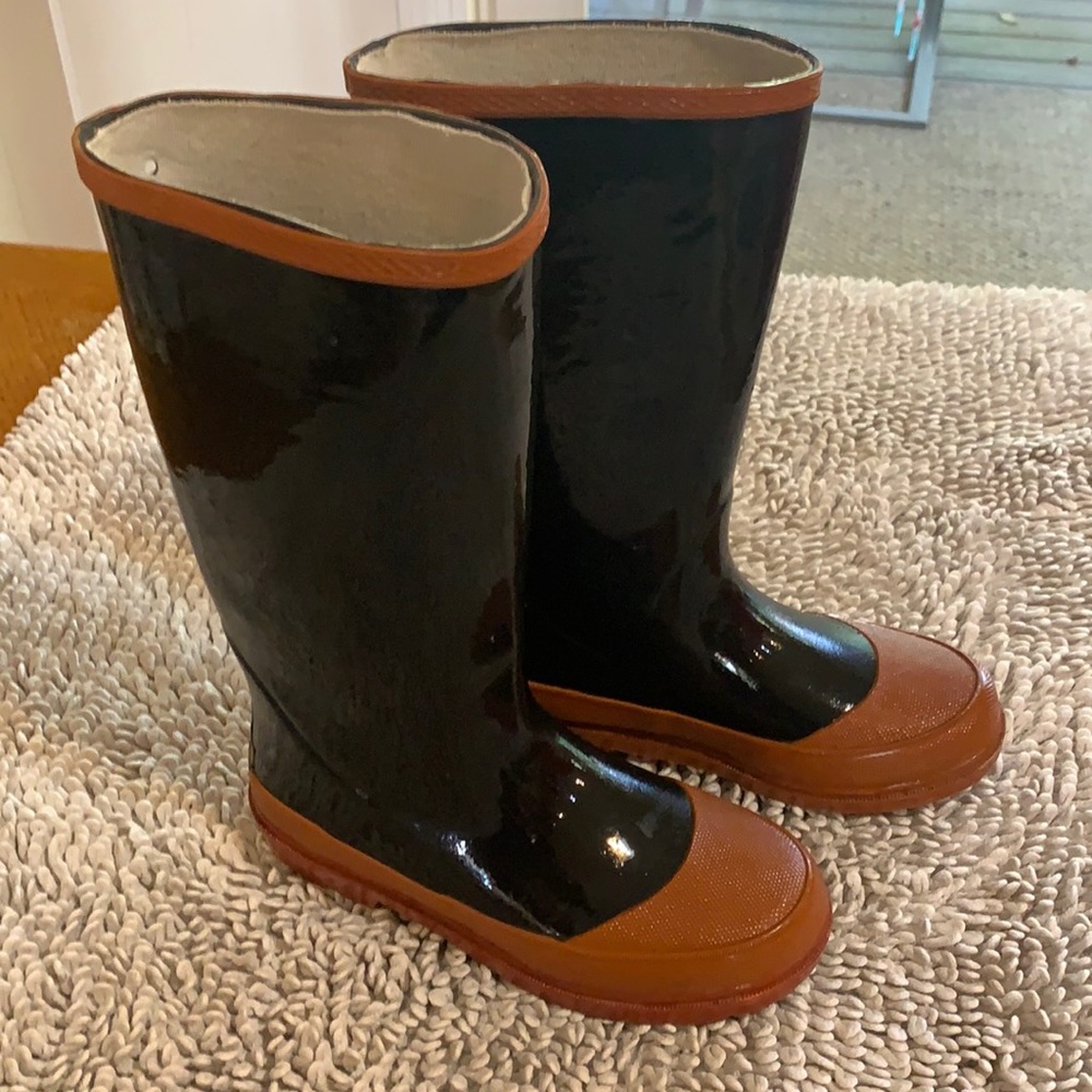North side Rain boot size 3